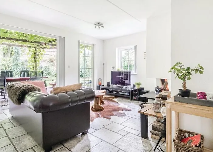 Prázdninový dům Vacation With Hottub And Sauna *