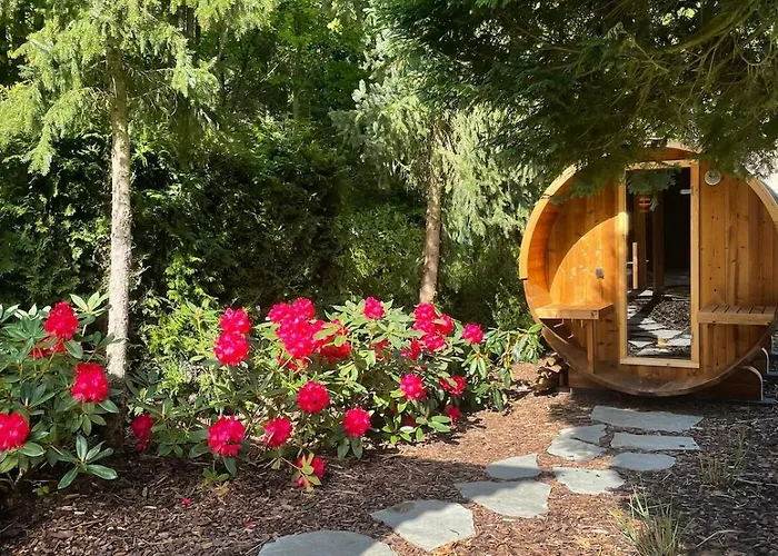 Prázdninový dům Vacation With Hottub And Sauna *